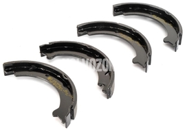 Park brake shoe set P80 C70/S70/V70 without AWD