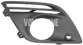 Fog light bumper frame right P3 (-2013) XC60 with hole for parking sensor