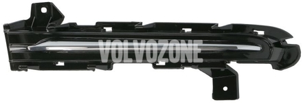 Front bumper trim moulding right chrome P1 V40 II for standard bumper